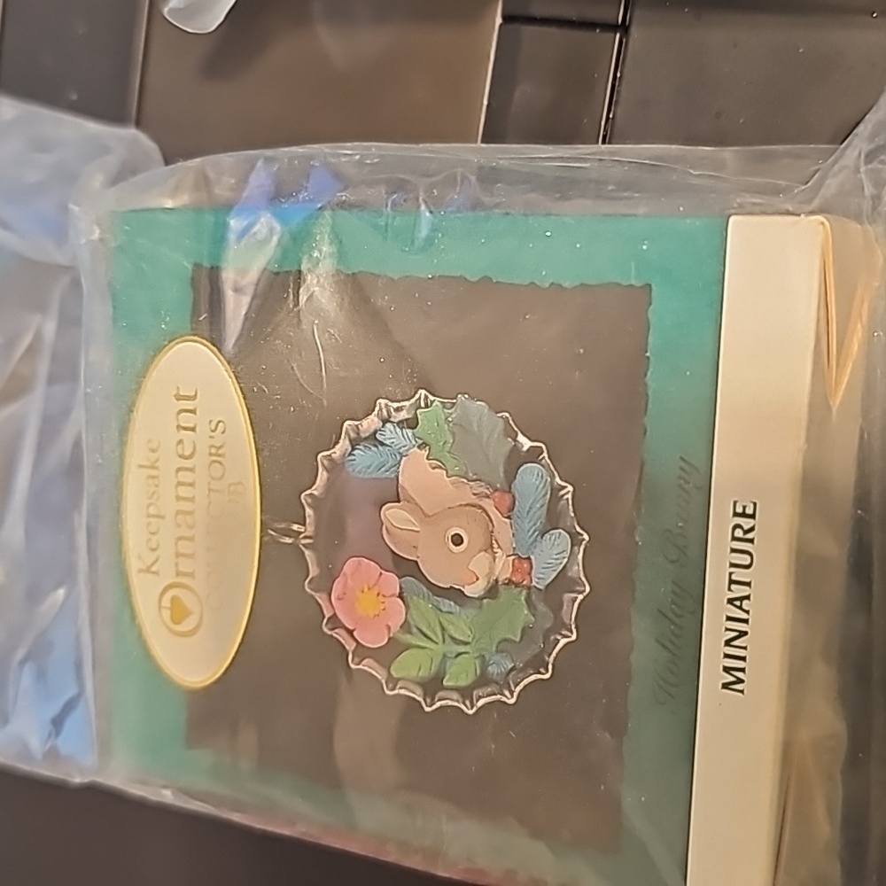 Hallmark vintage ornaments bundle of 5 - Picture 4 of 7